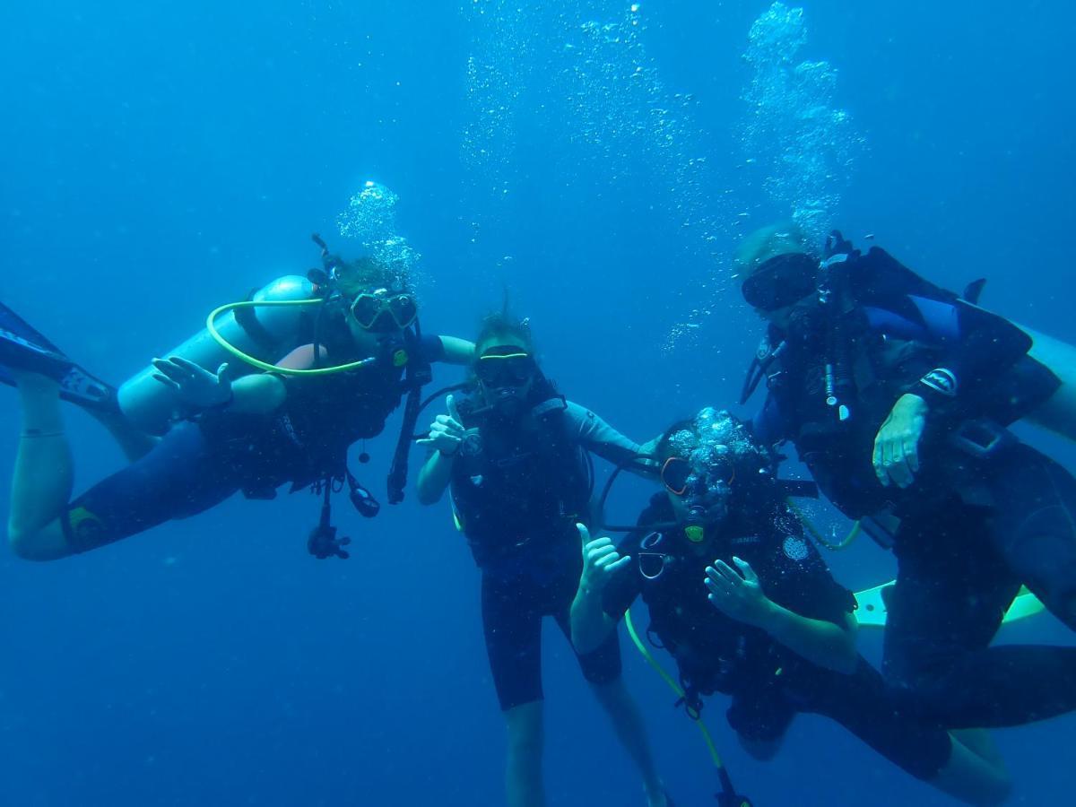 The High Dive Gili Gede By Ultimate Resorts Exterior photo